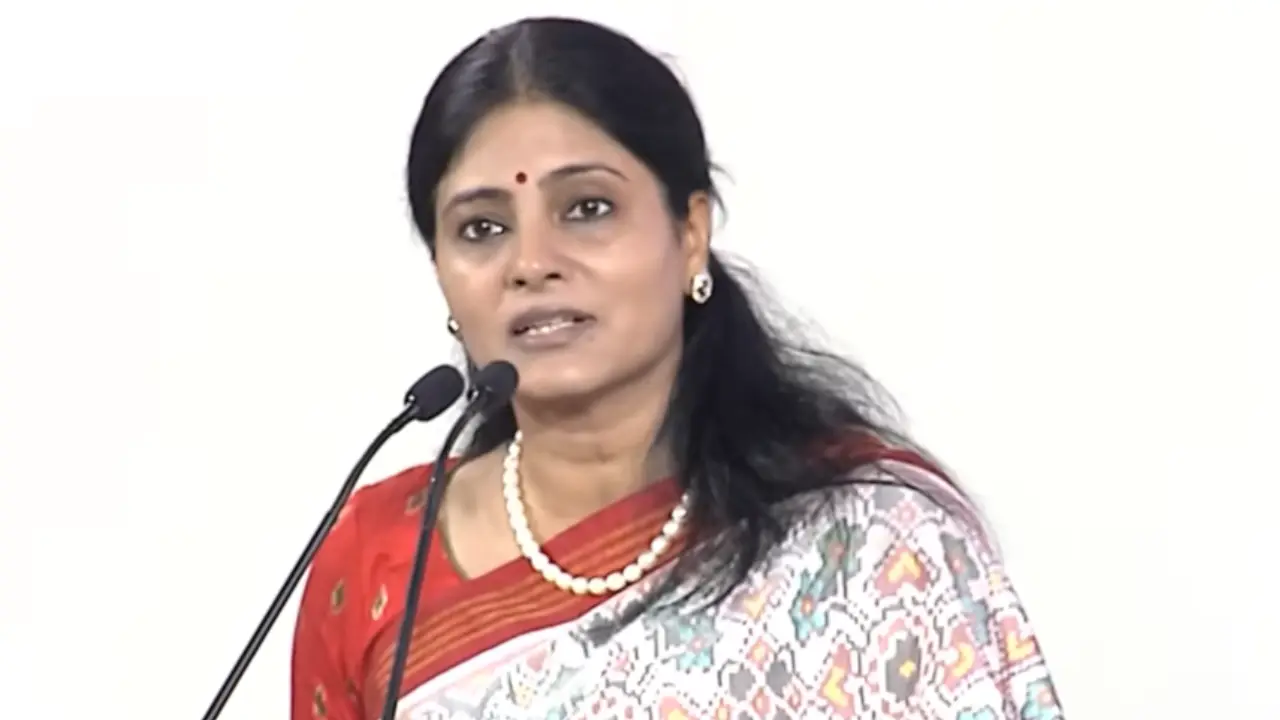 पश्चिमी देशों में उथल-पुथल के बीच भारत कैसे बढ़ा? Anupriya Patel ने बताया