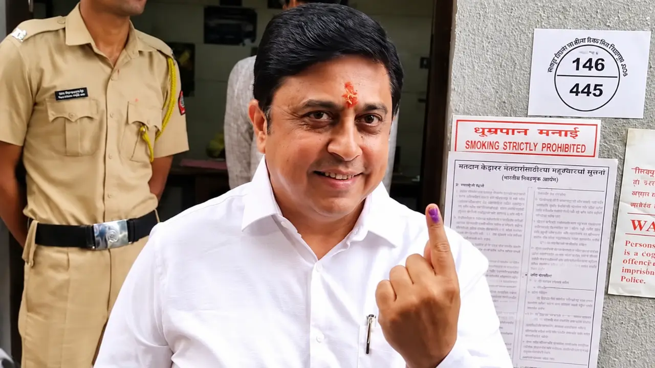 संघ-BJP के गढ़ नागपुर में कांग्रेस की जीत, जानिए कौन हैं अभिजीत वंजारी
