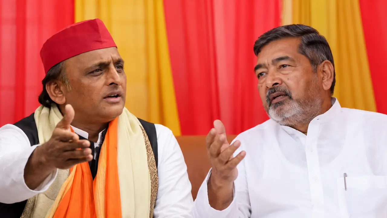 ‘हमारे राम तो अखिलेश यादव हैं...; अमित शाह के बयान पर बोले सपा सांसद