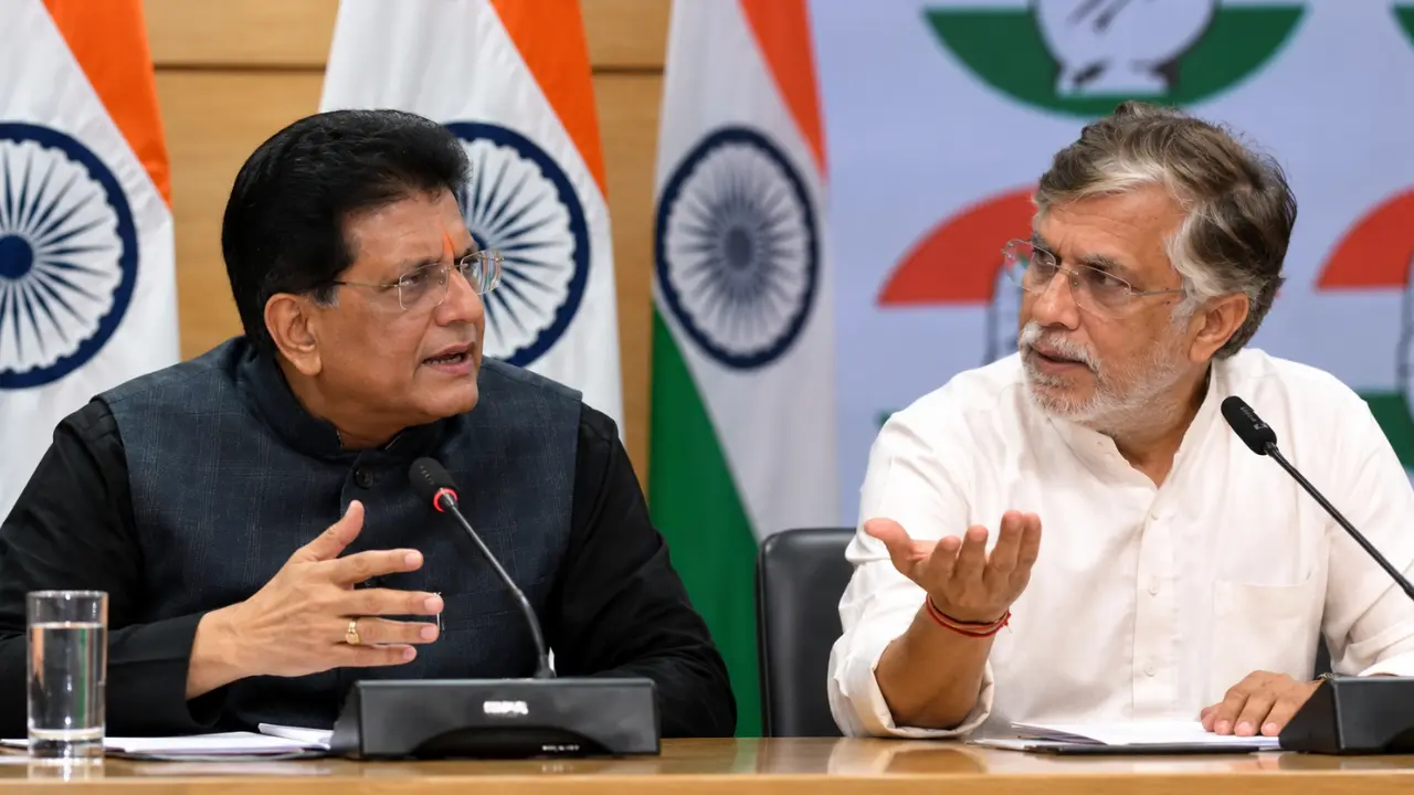 Piyush Goyal के बॉलीवुड वाले बयान पर Pawan Khera का तंज, बताया कास्टिंग एजेंट