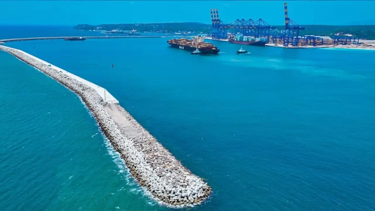 Vizhinjam International Seaport: വിഴിഞ്ഞം തുറമുഖത്ത് നിന്ന് ഭൂഗർഭ റെയിൽപാത; അടുത്ത മാസത്തോടെ 11.5 ഏക്കർ ഭൂമി ഏറ്റെടുക്കും