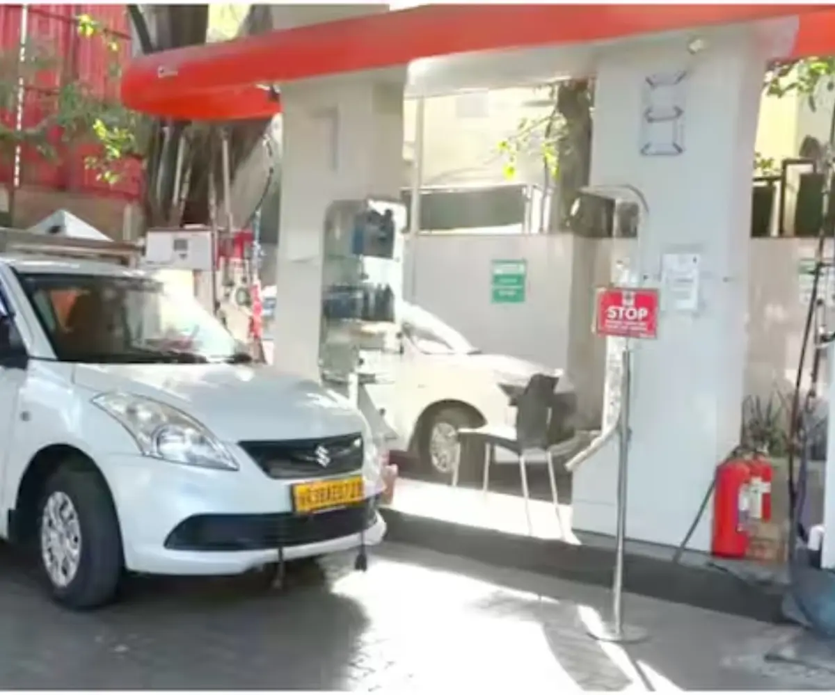 CNG Price Hike: സിഎൻജിക്ക് വില വർധിച്ചു; പ്രകൃതിവാതകത്തിന് കൂടിയത് 3.89 രൂപ- ഇന്ത്യയിലെ വിവിധ നഗരങ്ങളിലെ പുതിയ വില അറിയാം