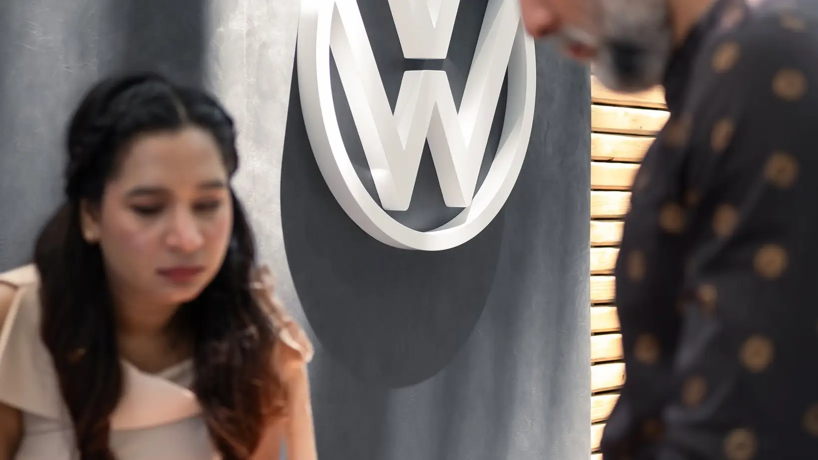 Volkswagen layoff: ഫോക്‌സ്‌വാഗൺ കടുത്ത പ്രതിസന്ധിയിൽ, ഒരു ലക്ഷം ജീവനക്കാരെ പിരിച്ചുവിടാൻ ഒരുങ്ങുന്നു!