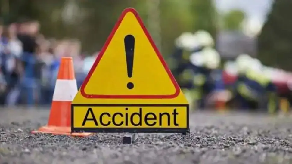 Car Accident in TVPM: അമിതവേഗത്തിലെത്തിയ കാർ വിമാനത്താവളത്തിലെ ചുറ്റുമതിൽ ഇടിച്ചുതകർത്തു; 2 പേർക്ക് പരിക്ക്