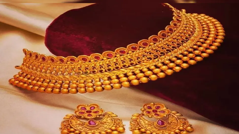 Kerala Gold Rate Today: സ്വർണവിലയിൽ നേരിയ വർദ്ധനവ്; ഇന്ന് കൂടിയത് 240 രൂപ