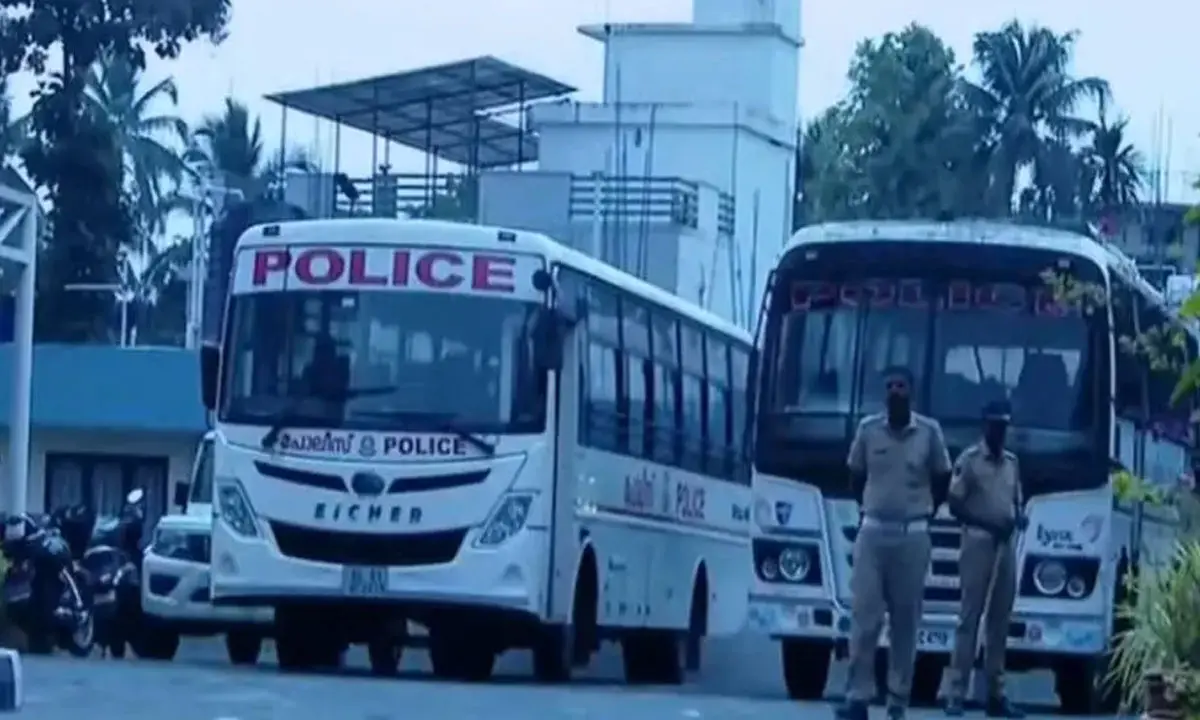 Messi Kerala Visit Fraud: മെസ്സിയുടെ പേരിലെ തട്ടിപ്പ്: അഗസ്റ്റിൽ സഹോദരന്മാരുടെ  വീട്ടിലും ഓഫീസിലും റെയ്‌ഡ്‌