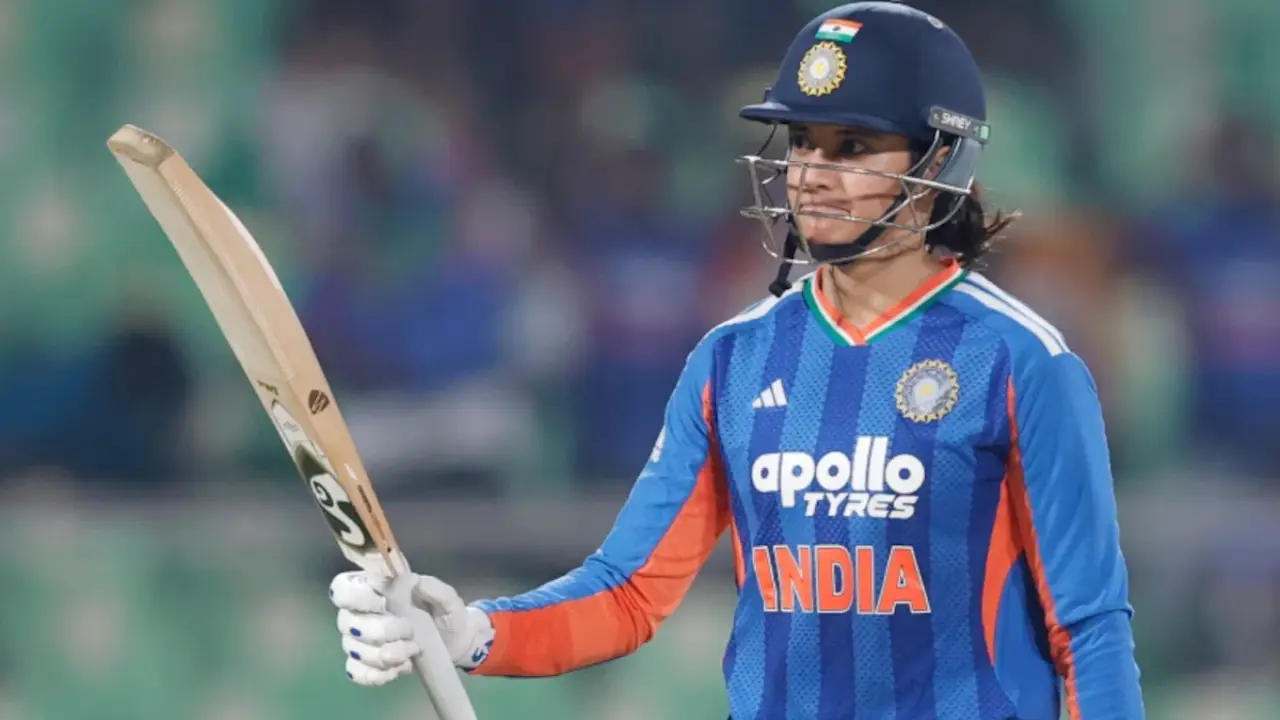 Smriti Mandhana: ചരിത്ര നേട്ടം! ലോക റെക്കോർഡ് തിരുത്തി സ്മൃതി മന്ദാന; വനിതാ T20ൽ റൺവേട്ടയിൽ ഒന്നാമത്