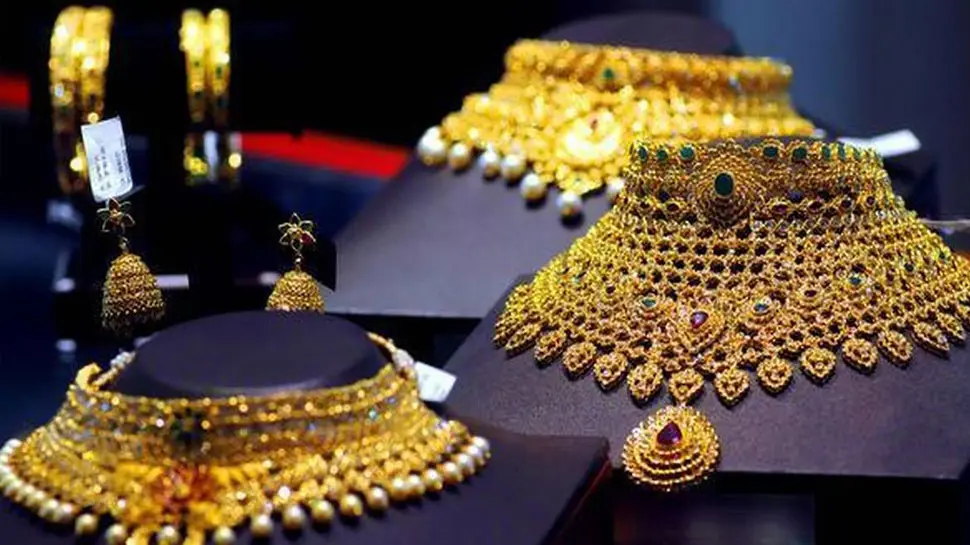 Kerala Gold Rate Today: സ്വർണവിലയിൽ നേരിയ ഇടിവ്‌; ഇന്ന് കുറഞ്ഞത് 120 രൂപ