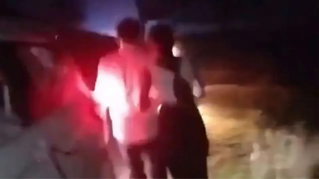 Bihar Students Assaulted: ബിഹാറിൽ വിദ്യാർഥികൾക്ക് നേരെ ആൾക്കൂട്ട ആക്രമണം: പെൺകുട്ടിക്ക് നേരെ അതിക്രമം, 3 പേർ പിടിയിൽ