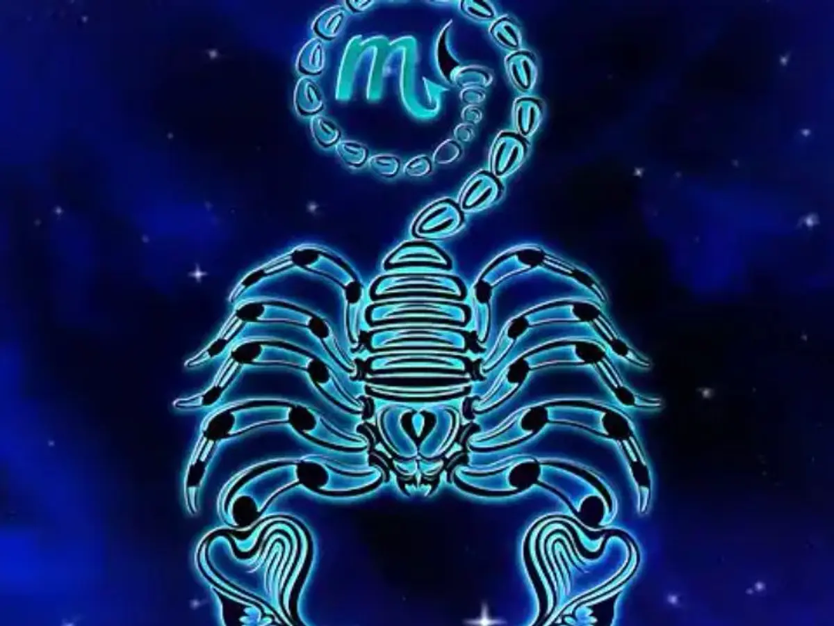 വൃശ്ചികം (Scorpio): ഇന്നിവരുടെ മനോവീര്യം ഉയർന്നതായിരിക്കും, നിങ്ങളുടെ കഠിനാധ്വാനത്തിന്റെ നല്ല ഫലങ്ങൾ നിങ്ങളുടെ ആത്മവിശ്വാസം വർദ്ധിപ്പിക്കും.