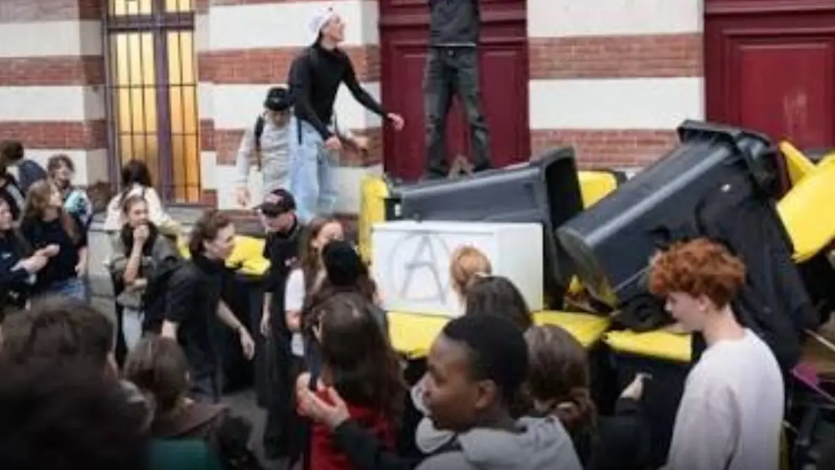 France Students Protest: അടിസ്ഥാന സൌകര്യങ്ങളില്ല, അധ്യാപകർ കുറവ്; ഫ്രാൻസിൽ വിദ്യാർഥി പ്രക്ഷോഭം അക്രമാസക്തം