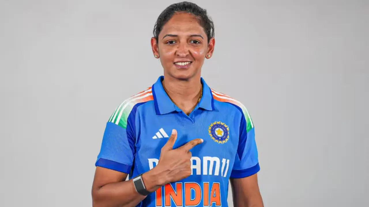 Harmanpreet Kaur: ഇന്ത്യൻ വനിതാ ടീമിന്റെ നായകസ്ഥാനമൊഴിഞ്ഞ് ഹർമൻപ്രീത് കൗർ; വൈകാരിക കുറിപ്പുമായി താരം