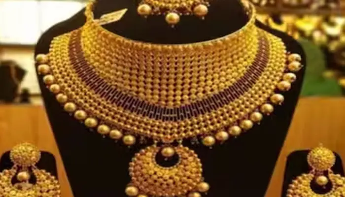 Kerala Gold Rate Today: സ്വർണ്ണവിലയിൽ ഇടിവ്; ഇന്ന് കുറഞ്ഞത് 480 രൂപ!