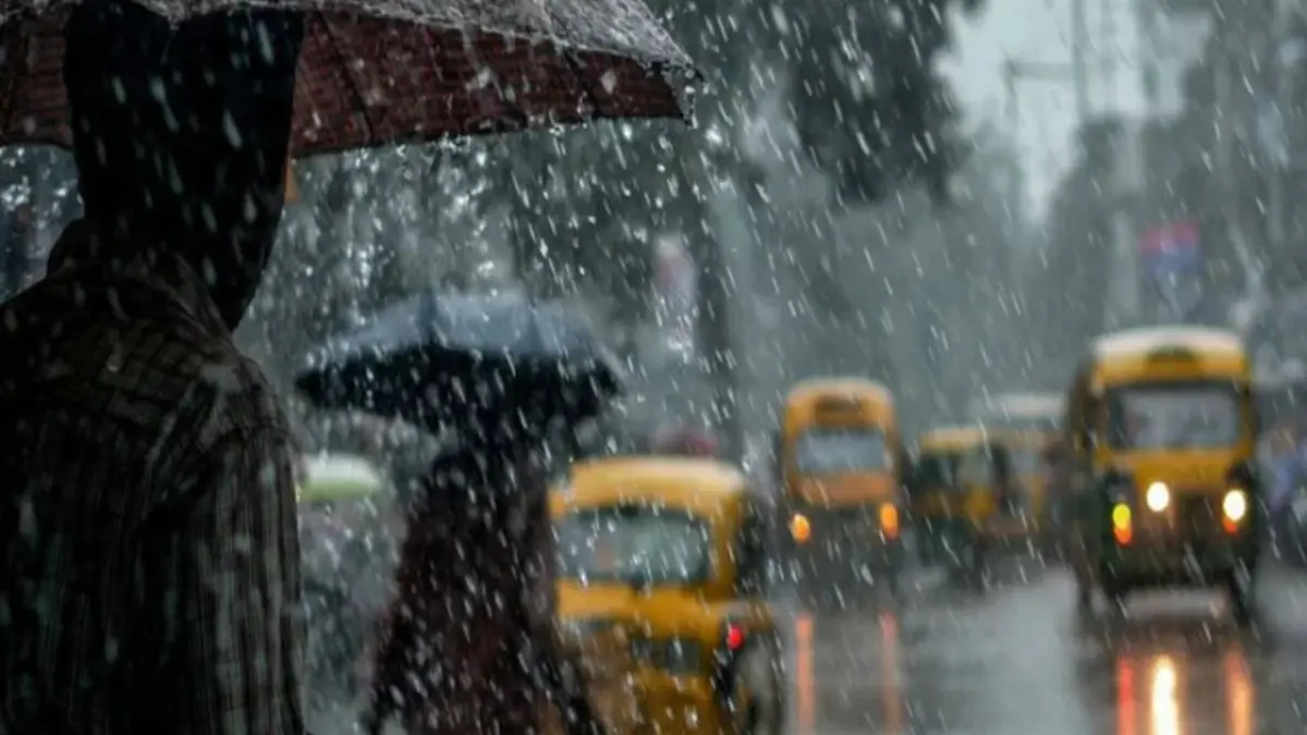 Rain Alert: സംസ്ഥാനത്ത് ശക്തമായ മഴയ്ക്ക് സാധ്യതയെന്ന് മുന്നറിയിപ്പ്; നാല് ജില്ലകളിൽ യെല്ലോ അലർട്ട് പുറപ്പെടുവിച്ചു