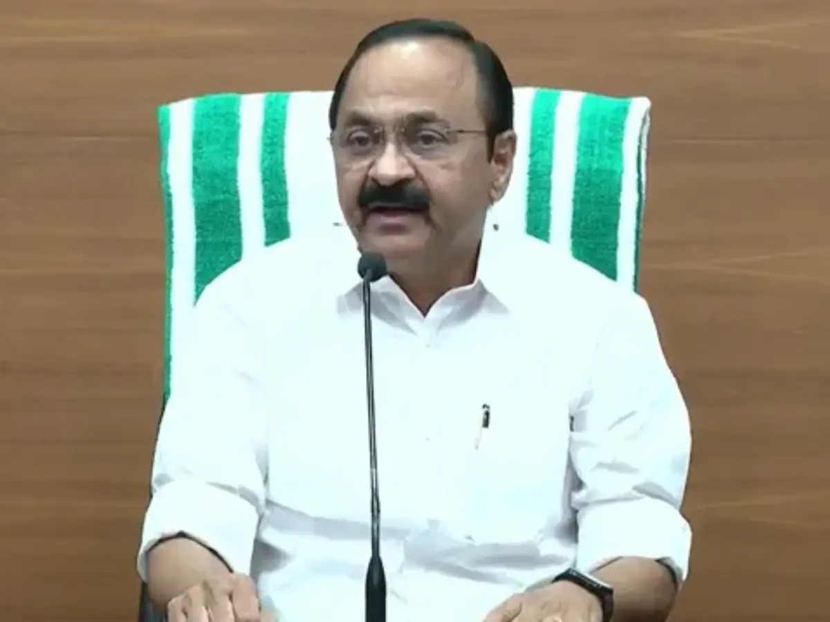 പിണറായി വിജയന്റെ കസ്റ്റഡി: മുഖ്യമന്ത്രി ഇടപെട്ടു