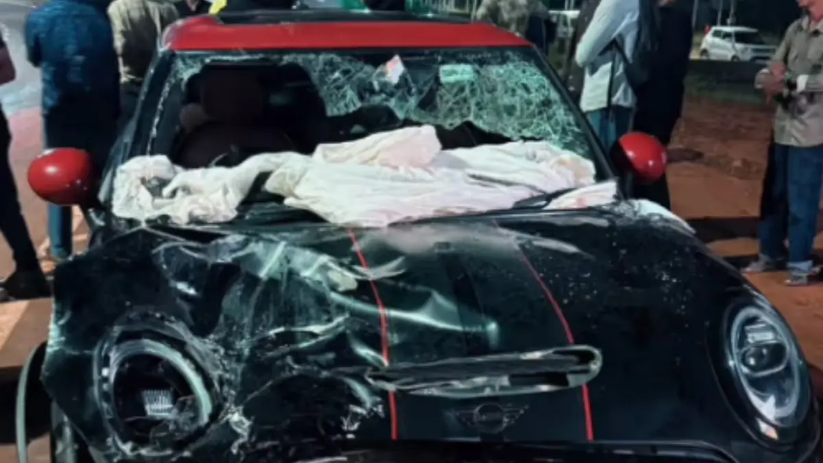 Car Accident: കൊച്ചിയിൽ കാർ അപകടത്തിൽ മൂന്ന് മരണം; ഡ്രൈവർ പിടിയിൽ