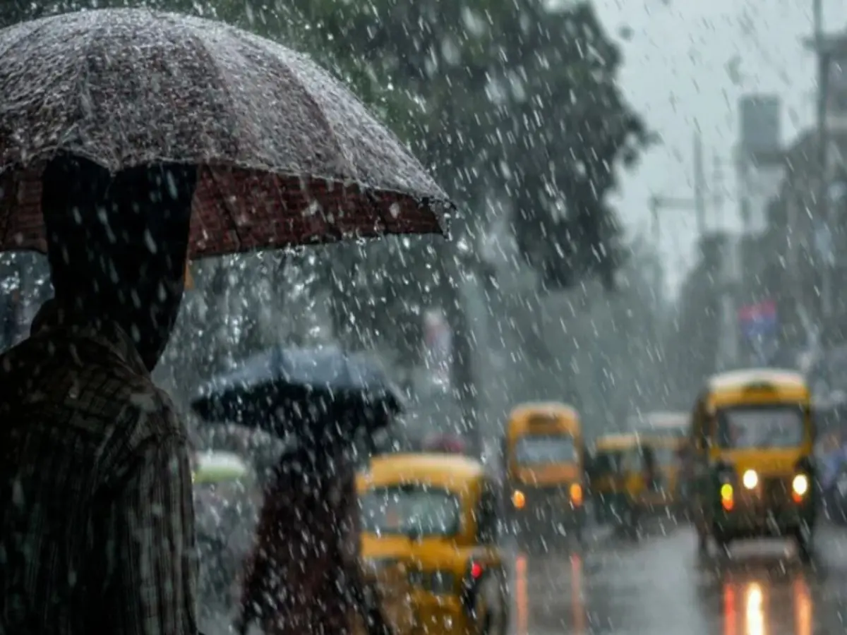 Kerala Rain Alert: സംസ്ഥാനത്ത് ശക്തമായ മഴയ്ക്ക് സാധ്യത;  നാല് ജില്ലകളിൽ ഓറഞ്ച് അലർട്ട്
