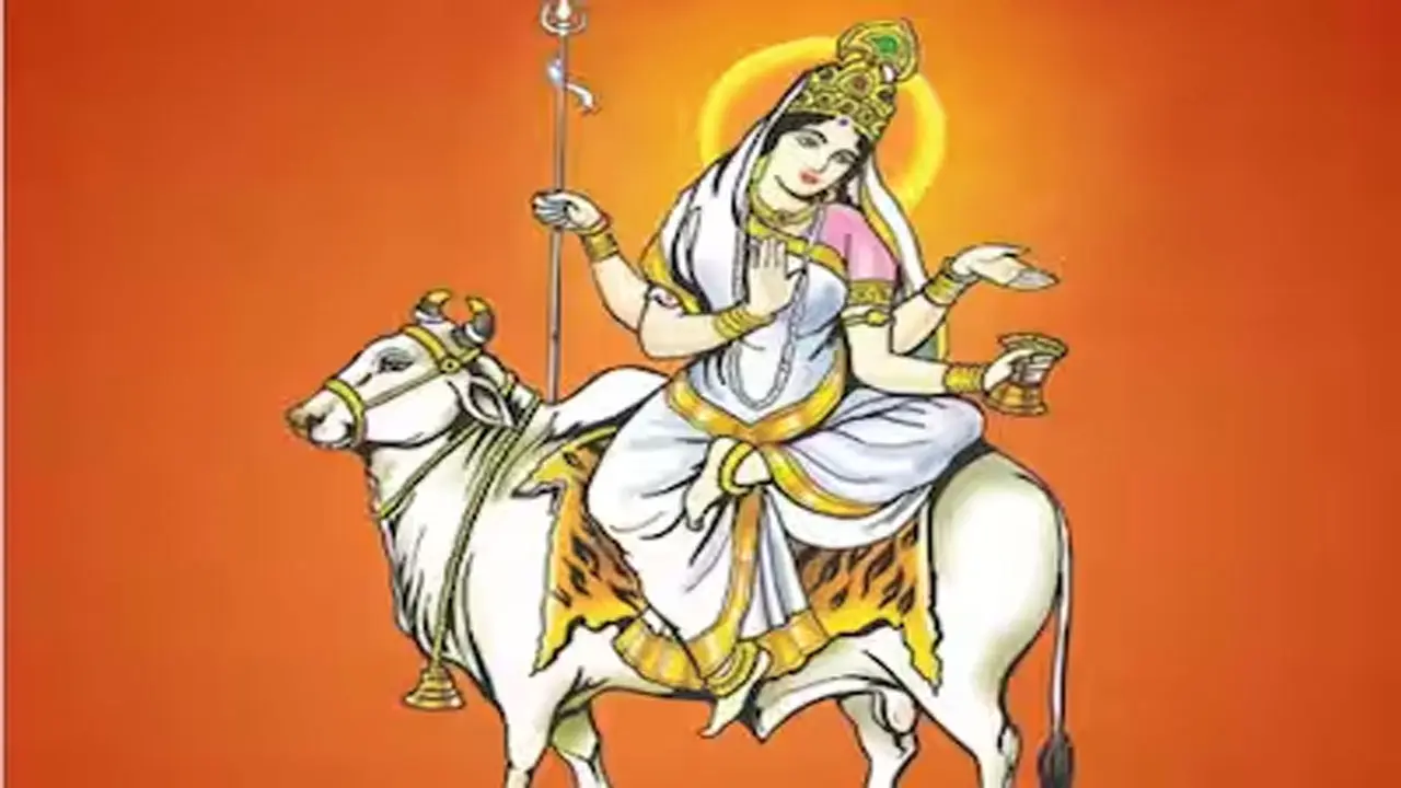 Navratri 2026: നവരാത്രി എട്ടാം ദിനം മഹാഗൗരി ദേവിയെ ആരാധിക്കുന്നു!