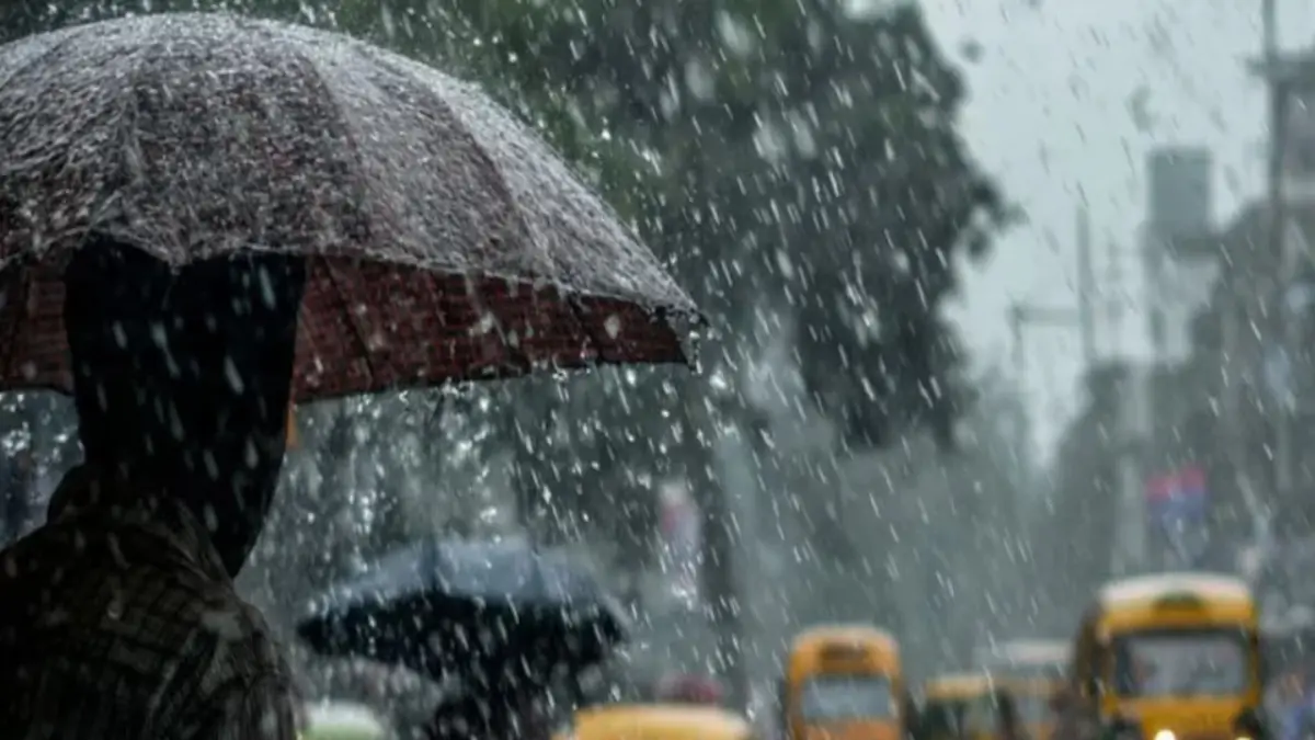 Rain Alert: തുലാവർഷം ശക്തം; നാല് ജില്ലകളിൽ ഓറഞ്ച് അലർട്ട്, ഇടിമിന്നലിനും കാറ്റിനും സാധ്യത
