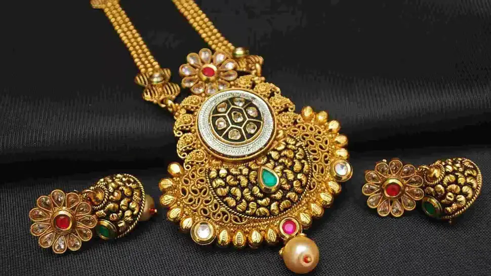 Kerala Gold Rate Today: ഈ മാസത്തെ ഏറ്റവും കുറഞ്ഞ വിലയിൽ സ്വർണ്ണം; ഇന്ന് ഇടിഞ്ഞത് 1400 രൂപ