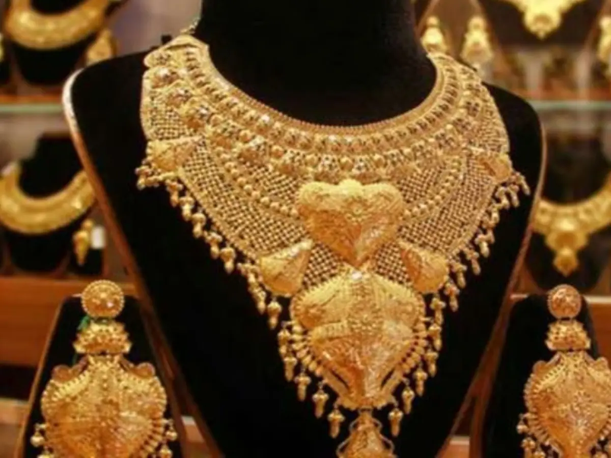 കഴിഞ്ഞ ആഴ്ചയിൽ ഇടിവുണ്ടായ സ്വർണവില വീണ്ടും വർധിക്കുകയാണ്.