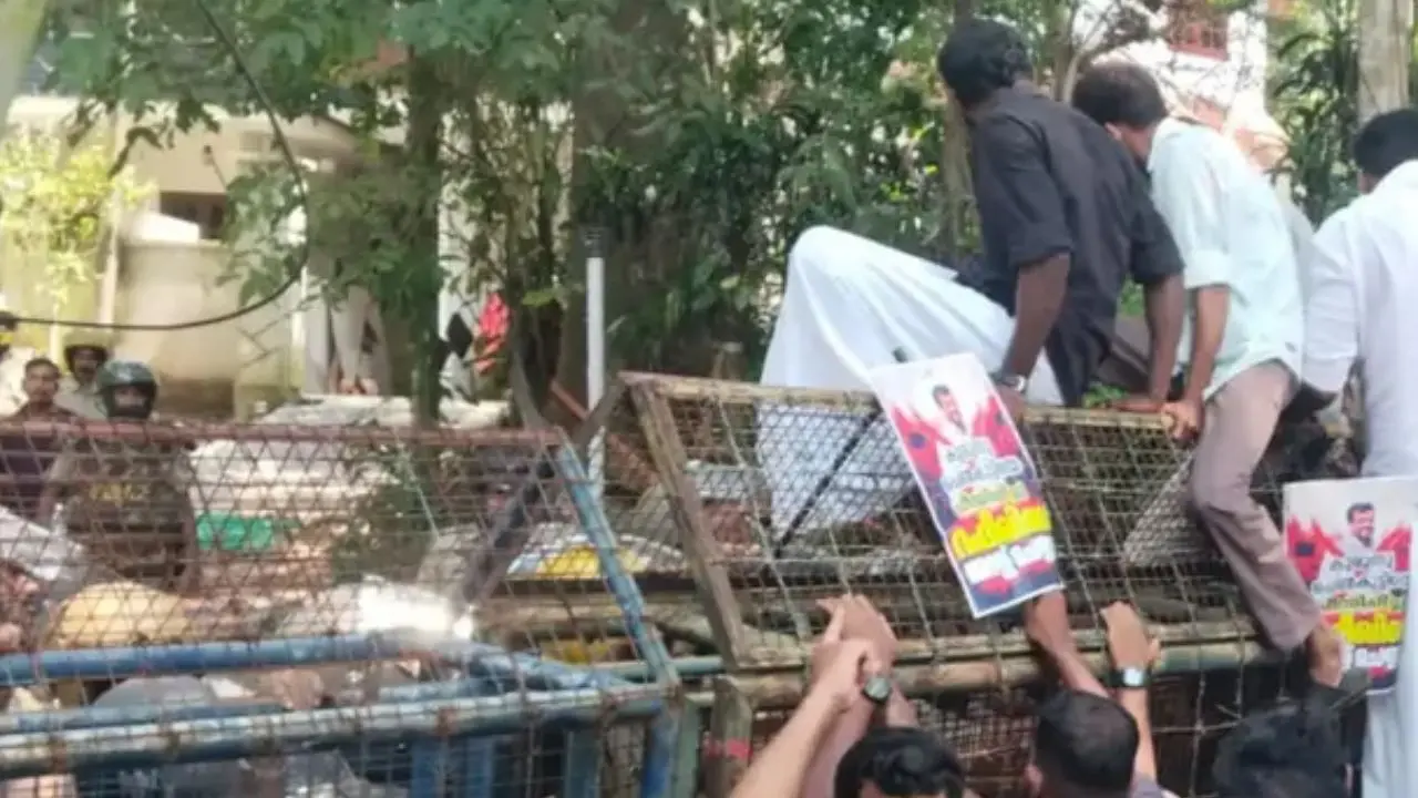 Maniyoor Pocso Case: മണിയൂർ പോക്സോ കേസിൽ പ്രതിഷേധം; കർമസമിതിയുടെ മാർച്ചിൽ സംഘർഷം, പോലീസും പ്രവർത്തകരും ഏറ്റുമുട്ടി