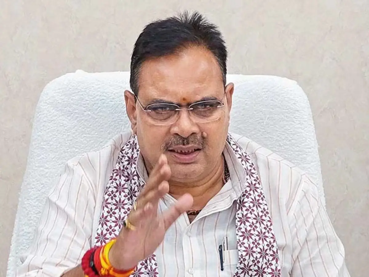 Rajasthan News: भ्रष्टाचार के खिलाफ सीएम भजनलाल शर्मा, 21 अधिकारियों पर चेलगा कार्रवाई का हंटर,  4 अधिकारियों की रोकी 100% पेंशन...