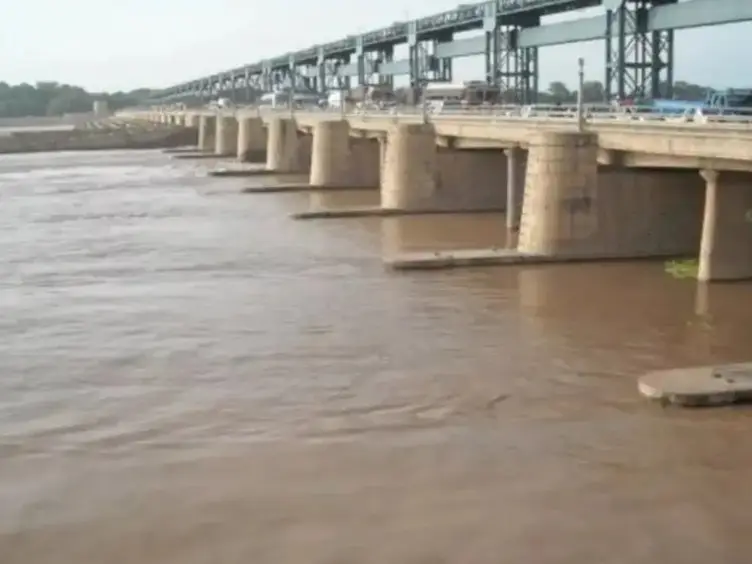 पंजाब के फैसले पर टिकी तपते राजस्थान के किसानों की पानी की जरूरत पंजाब के फैसले पर टिकी तपते राजस्थान के किसानों की पानी की जरूरत