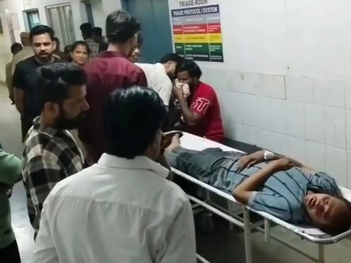 सोनिया चौक पर आपस में टकराई 2 बाइक, हादसे में 3 युवक हुए घायल