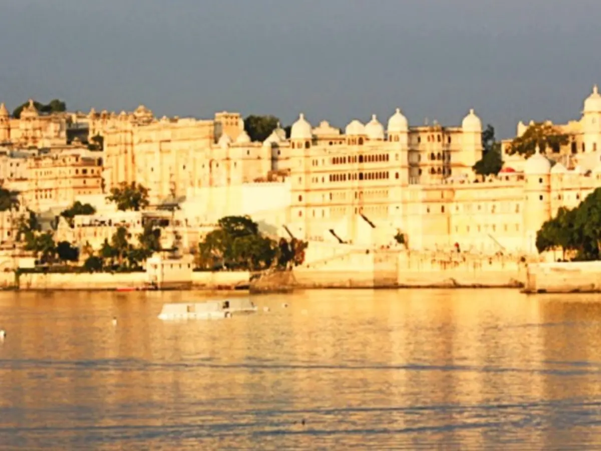 Udaipur Weather: उदयपुर के लोगों के मुंह से निकली 'हाय-हाय गर्मी' की चीखें