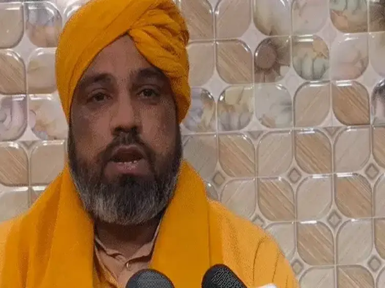 अजमेर दरगाह दीवान के बेटे ने वक्फ-कानून का किया समर्थन, बोले- मुसलमानों को फायदा अजमेर दरगाह दीवान के बेटे ने वक्फ-कानून का किया समर्थन, बोले- मुसलमानों को फायदा