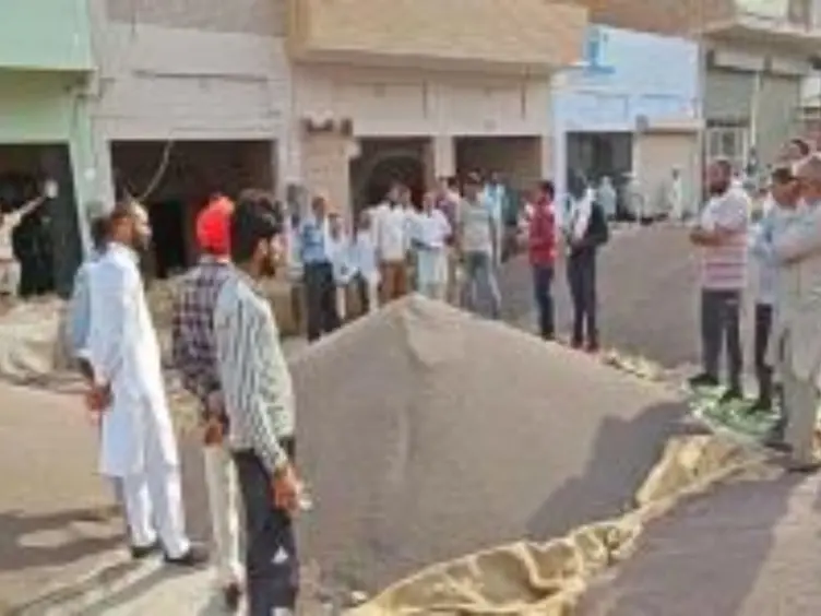 फसलों का उठाव नहीं होने से बोली बंद, कृषि जिंस की भारी आवक से बिगड़ने लगे हालात फसलों का उठाव नहीं होने से बोली बंद, कृषि जिंस की भारी आवक से बिगड़ने लगे हालात