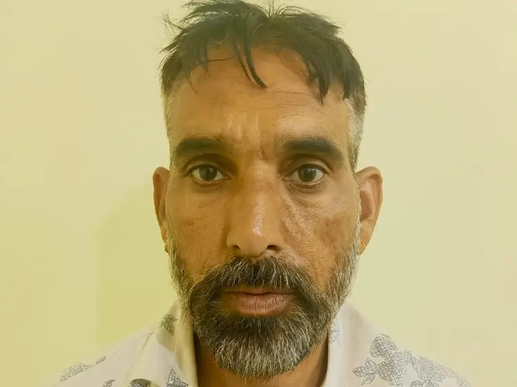 ACB Action: चित्तौड़गढ़ में रेवेन्यू इंस्पेक्टर के दलाल को रिश्वत लेते एसीबी ने दबोचा ACB Action: चित्तौड़गढ़ में रेवेन्यू इंस्पेक्टर के दलाल को रिश्वत लेते एसीबी ने दबोचा