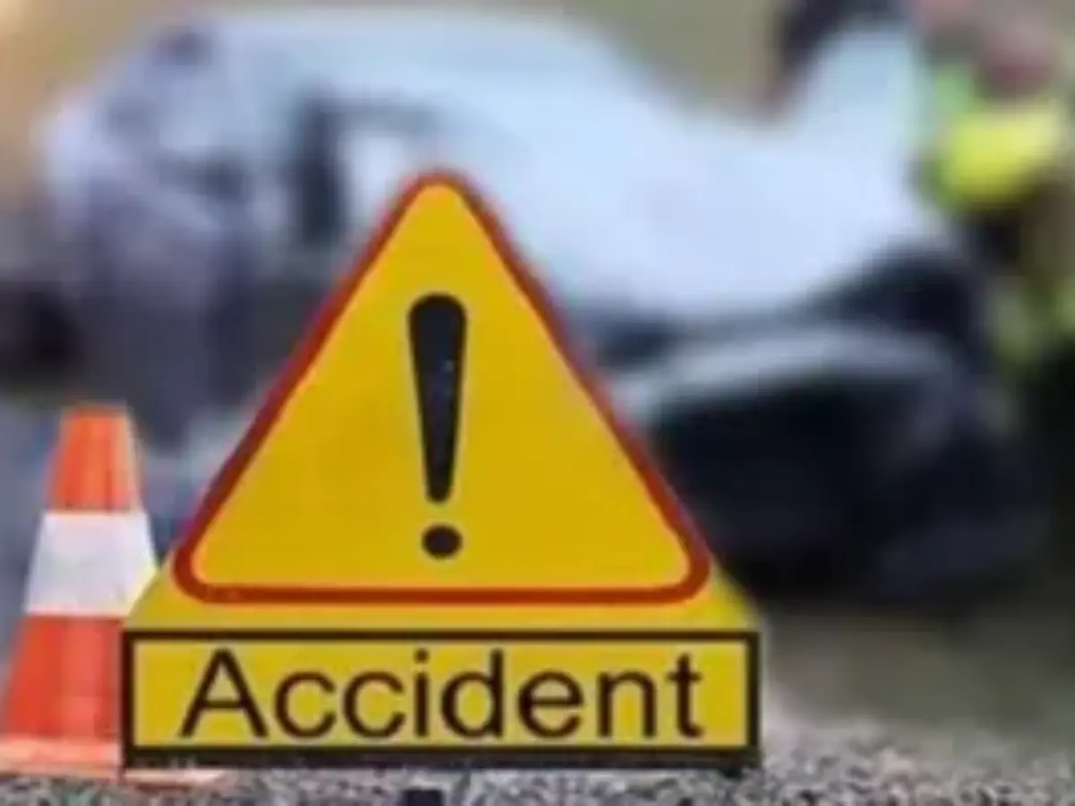 Karauli News: ट्रक ने मोटरसाइकिल को रौंदा, दो युवकों की दर्दनाक मौत से मचा हडकंप, गुस्साए परिजनों ने लगाया जाम