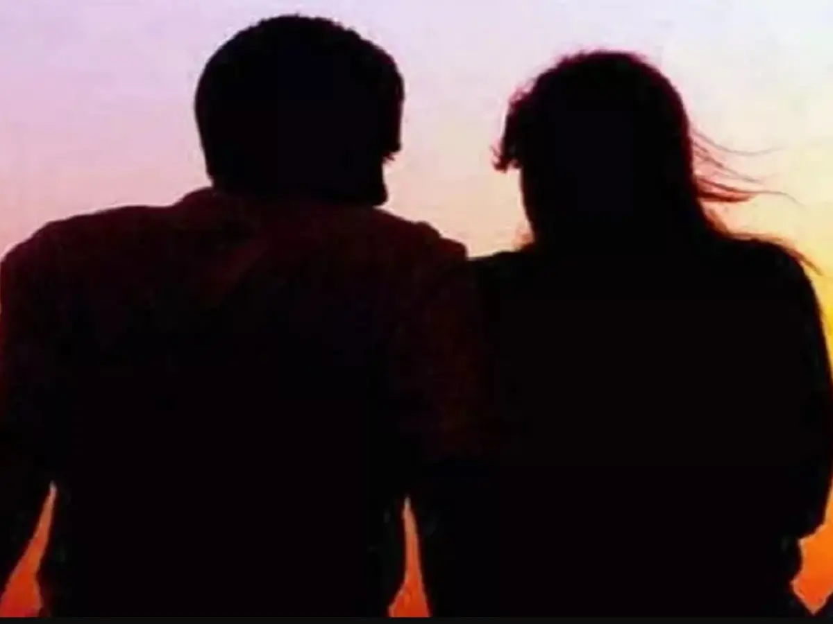 मुस्‍ल‍िम अध‍िकारी के प्यार में महिला RAS ने छोड़ा घर, माता-प‍िता ने बेटी को बहकाने और ब्रेन वॉश करने का लगाया आरोप