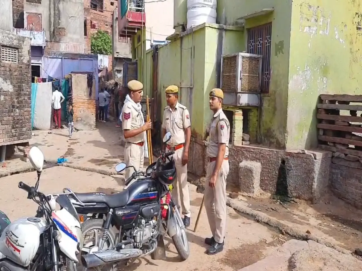 Karauli News: हंगामा, पथराव और मौत... करौली में क्या हुआ बीती रात? जानिए पूरा मामला