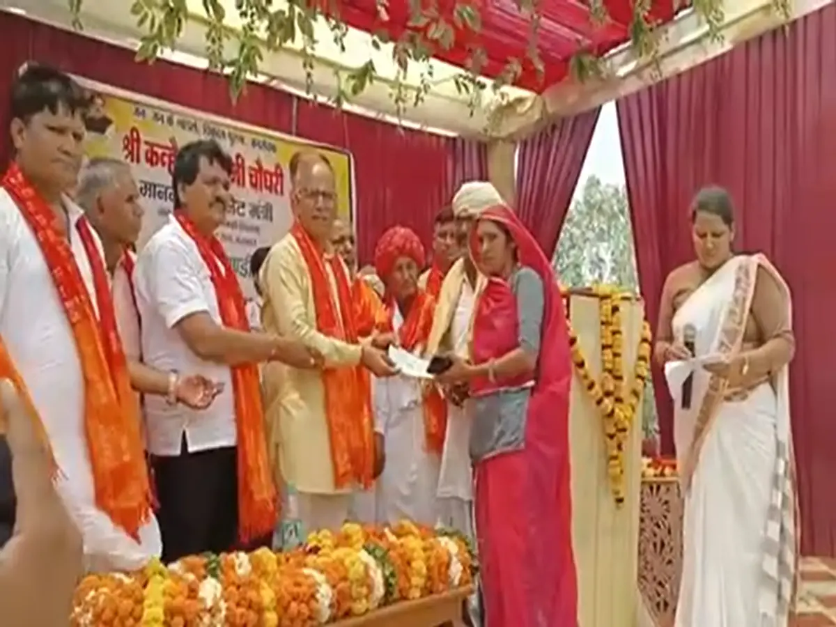 Tonk News: जलदाय मंत्री अपने गृह नगर के दौरे पर, किसानों की समस्याओं सुनने के साथ की कई नई घोषणाएं Tonk News: जलदाय मंत्री अपने गृह नगर के दौरे पर, किसानों की समस्याओं सुनने के साथ की कई नई घोषणाएं