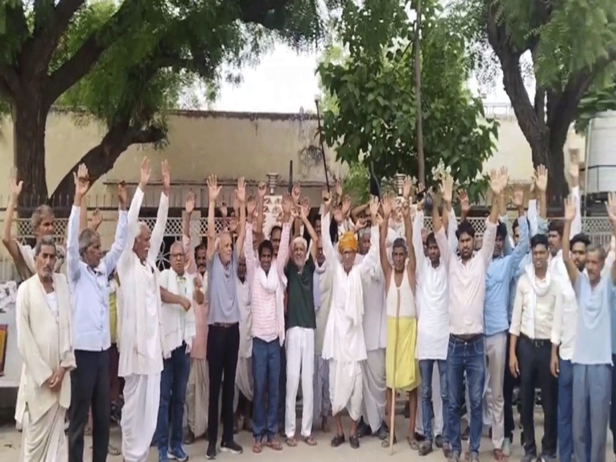 Karauli News: ग्रामीणों ने पुलिस को दिया 7 दिन का अल्टीमेटम, जानें वजह