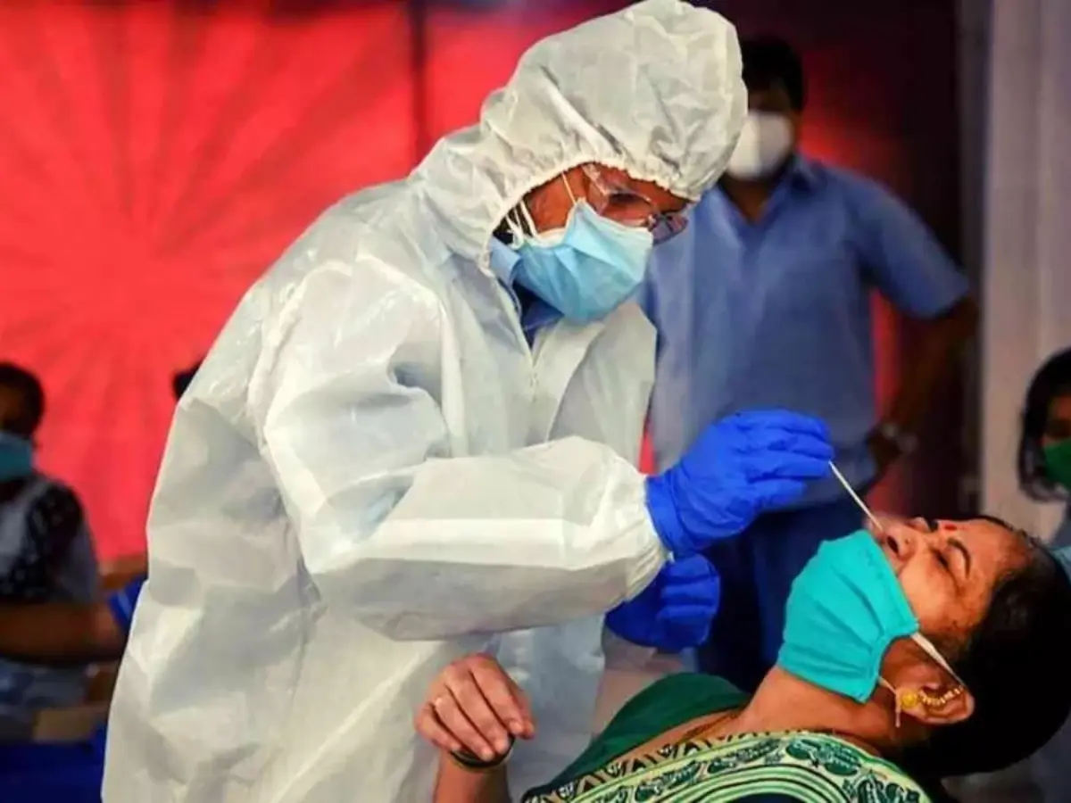 Rajasthan Corona Update: राजस्थान में फूटा कोरोना बम, 2 मरीजों की मौत, 14 जिलों में Covid का अटैक Rajasthan Corona Update: राजस्थान में फूटा कोरोना बम, 2 मरीजों की मौत, 14 जिलों में Covid का अटैक