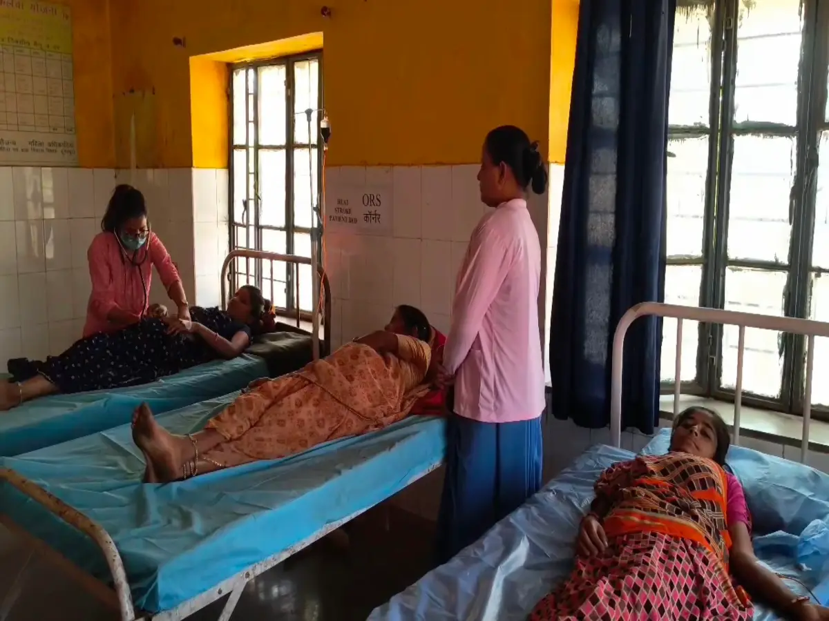 Dungarpur News: डूंगरपुर में महिलाओं में खून की भारी कमी! जिला कलेक्टर की इस पहल ने बदली तस्वीर Dungarpur News: डूंगरपुर में महिलाओं में खून की भारी कमी! जिला कलेक्टर की इस पहल ने बदली तस्वीर