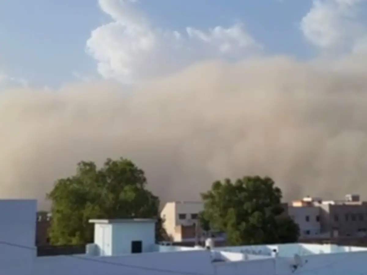 बीकानेर में मौसम ने ली अचानक करवट, बवंडर का वीडियो देख लोगों के उड़े होश