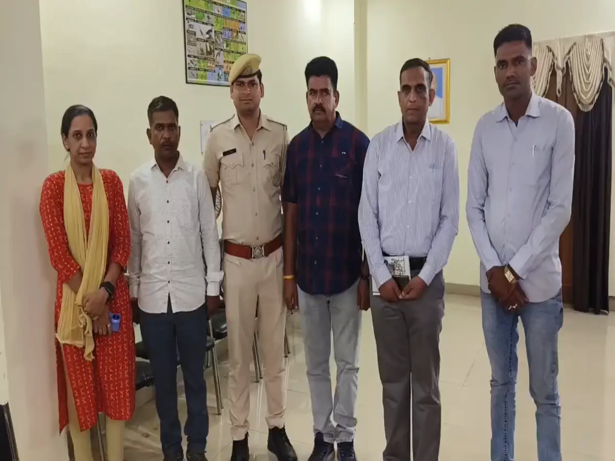 गुड्डी हत्याकांड: मोबाइल में अश्लील वीडियो और मर्डर थ्रिलर देख कातिल बना किशोर! गुड्डीबाई हत्याकांड में चौंकाने वाला खुलासा गुड्डी हत्याकांड: मोबाइल में अश्लील वीडियो और मर्डर थ्रिलर देख कातिल बना किशोर! गुड्डीबाई हत्याकांड में चौंकाने वाला खुलासा