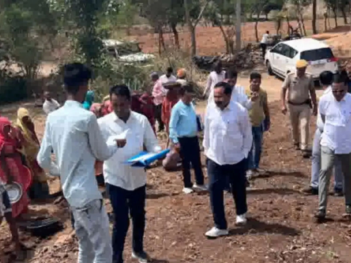 प्रतापगढ़ में जिला प्रभारी सचिव मीना ने किया धरियावद उपखंड में विभिन्न कार्यों का निरीक्षण प्रतापगढ़ में जिला प्रभारी सचिव मीना ने किया धरियावद उपखंड में विभिन्न कार्यों का निरीक्षण