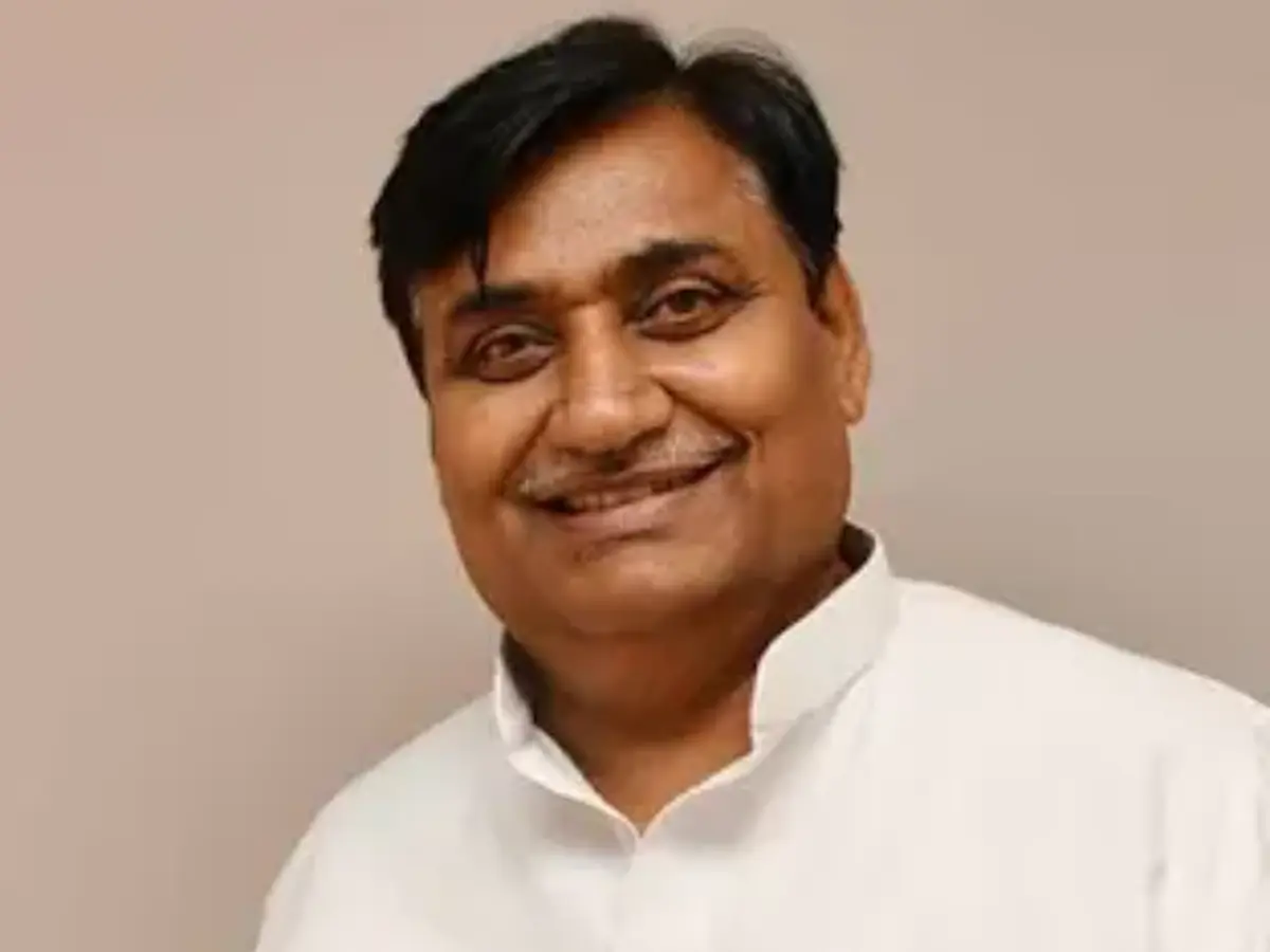 Rajasthan Politics: कांग्रेस कार्यकर्ताओं ने किया गोविंद सिंह डोटासरा का भव्य स्वागत, राजस्थान सरकार पर पीसीसी चीफ का हमला, बताया पूरी तरह से फेल Rajasthan Politics: कांग्रेस कार्यकर्ताओं ने किया गोविंद सिंह डोटासरा का भव्य स्वागत, राजस्थान सरकार पर पीसीसी चीफ का हमला, बताया पूरी तरह से फेल