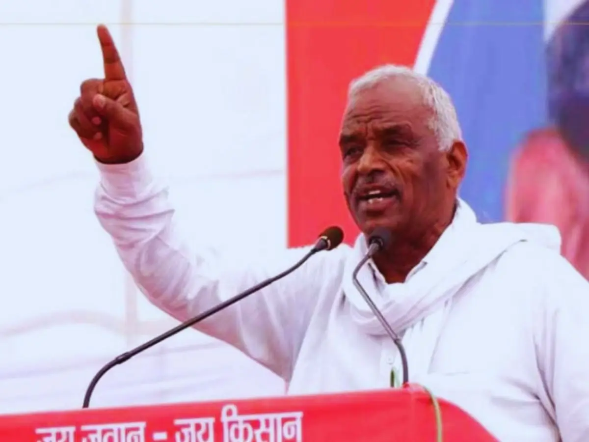 पानी की समस्या को लेकर लोगों का धरना, MP अमराराम बोले- ये तो ट्रेलर है फिल्म अभी बाकी है पानी की समस्या को लेकर लोगों का धरना, MP अमराराम बोले- ये तो ट्रेलर है फिल्म अभी बाकी है