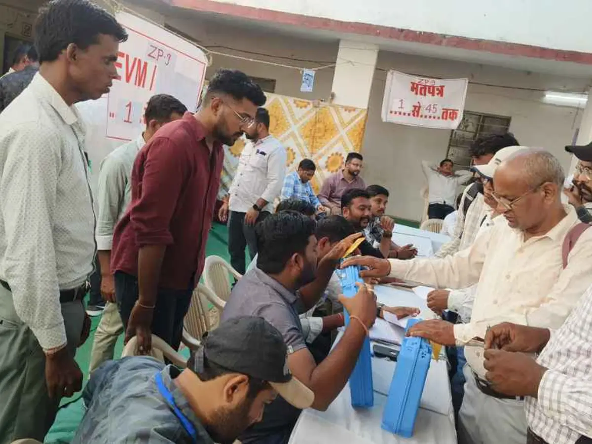 Dungarpur News: पंचायत उपचुनाव, जिला परिषद की पीठ व कुआ और बनकोड सीट पर कल मतदान Dungarpur News: पंचायत उपचुनाव, जिला परिषद की पीठ व कुआ और बनकोड सीट पर कल मतदान