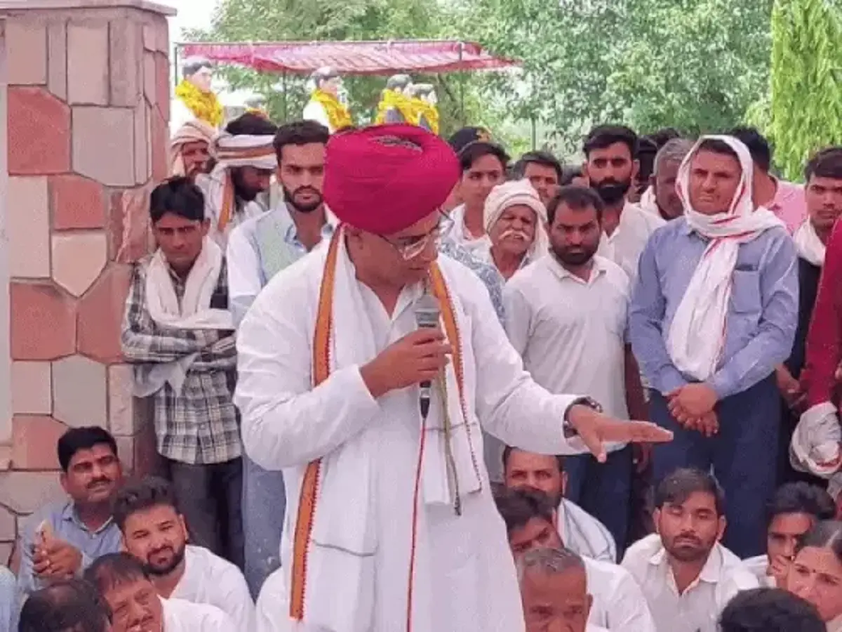 गुर्जर आरक्षण पर आर-पार की लड़ाई! बैंसला बोले- नहीं सुनी आवाज तो मंत्रालय बांटेंगे गुर्जर आरक्षण पर आर-पार की लड़ाई! बैंसला बोले- नहीं सुनी आवाज तो मंत्रालय बांटेंगे