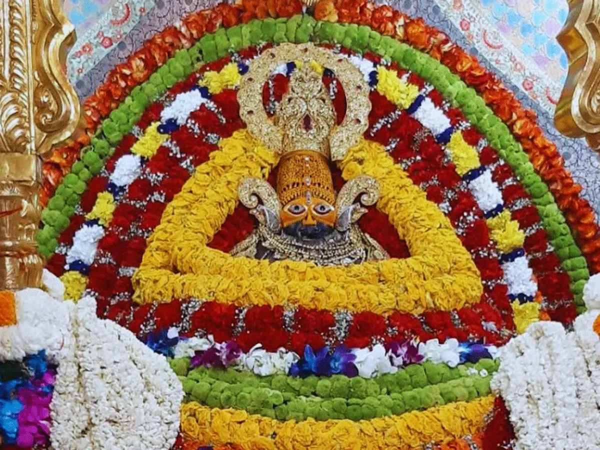 बाबा श्याम के दरबार में उमड़ा श्रद्धा का सैलाब, भीषण गर्मी में भी नहीं रुके भक्तों के कदम बाबा श्याम के दरबार में उमड़ा श्रद्धा का सैलाब, भीषण गर्मी में भी नहीं रुके भक्तों के कदम