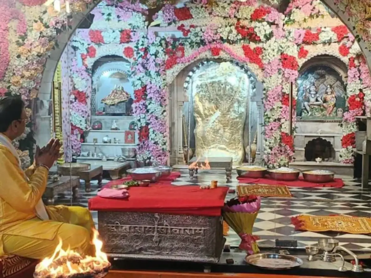 अलग-अलग देवताओं को चढ़ता है अलग भोग