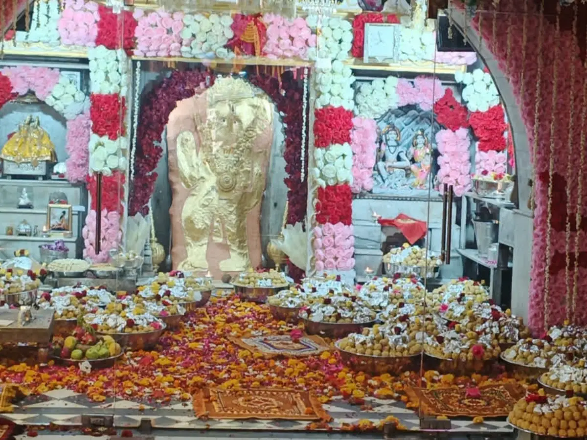 क्यों मना है प्रसाद घर ले जाना?
